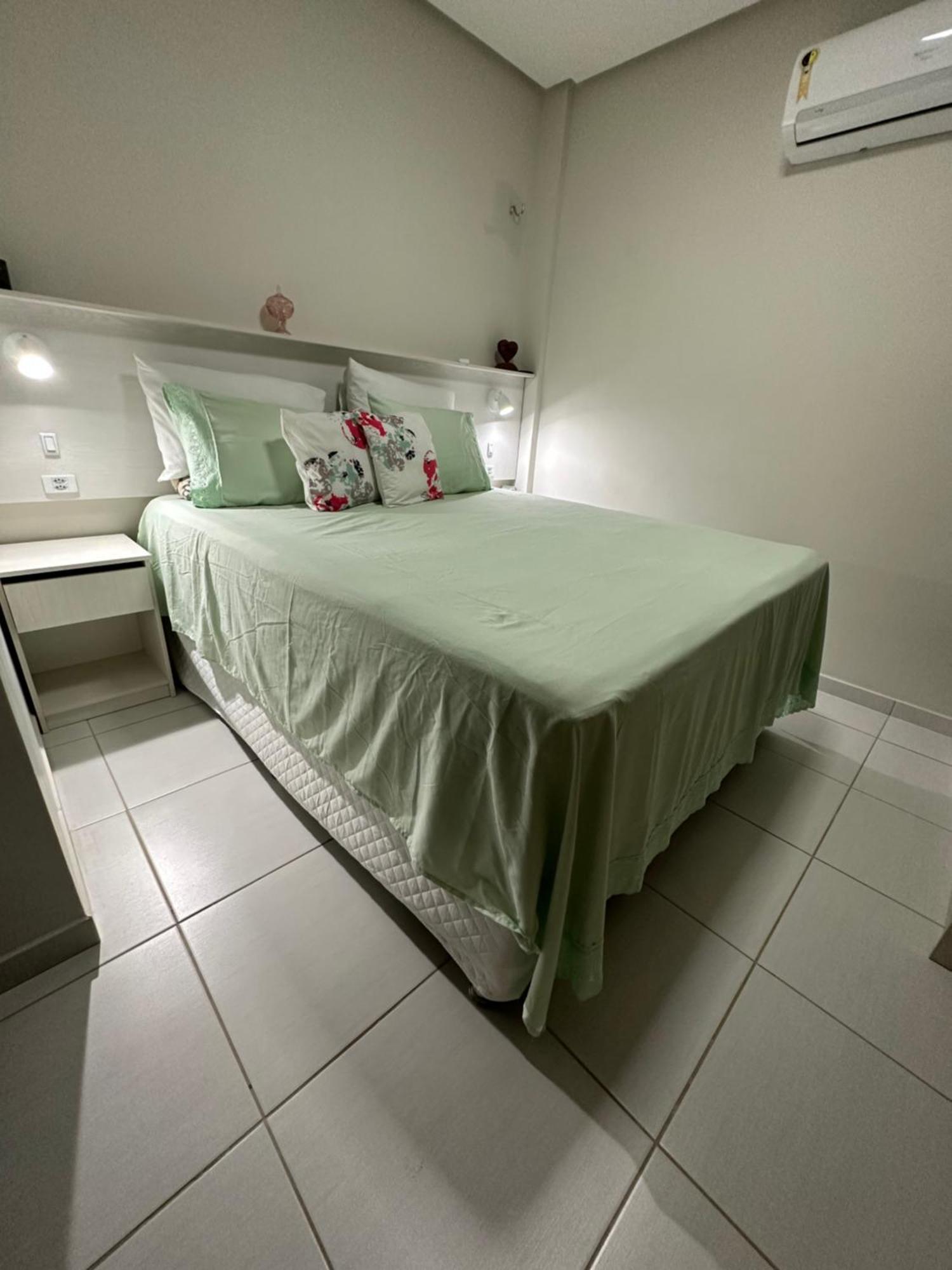 No Atalaia, Poseidon Rua Do Atalho A 700 Metros Da Do Atalaia, Novo Decorado, Varanda, Sala De Estar E Jantar, 02 Suites, 03 Banheiros, Lavanderia, Cozinha, Piscina, Churrasqueira, Salao De Jogos, Vista Parcial Dunas E Mar *