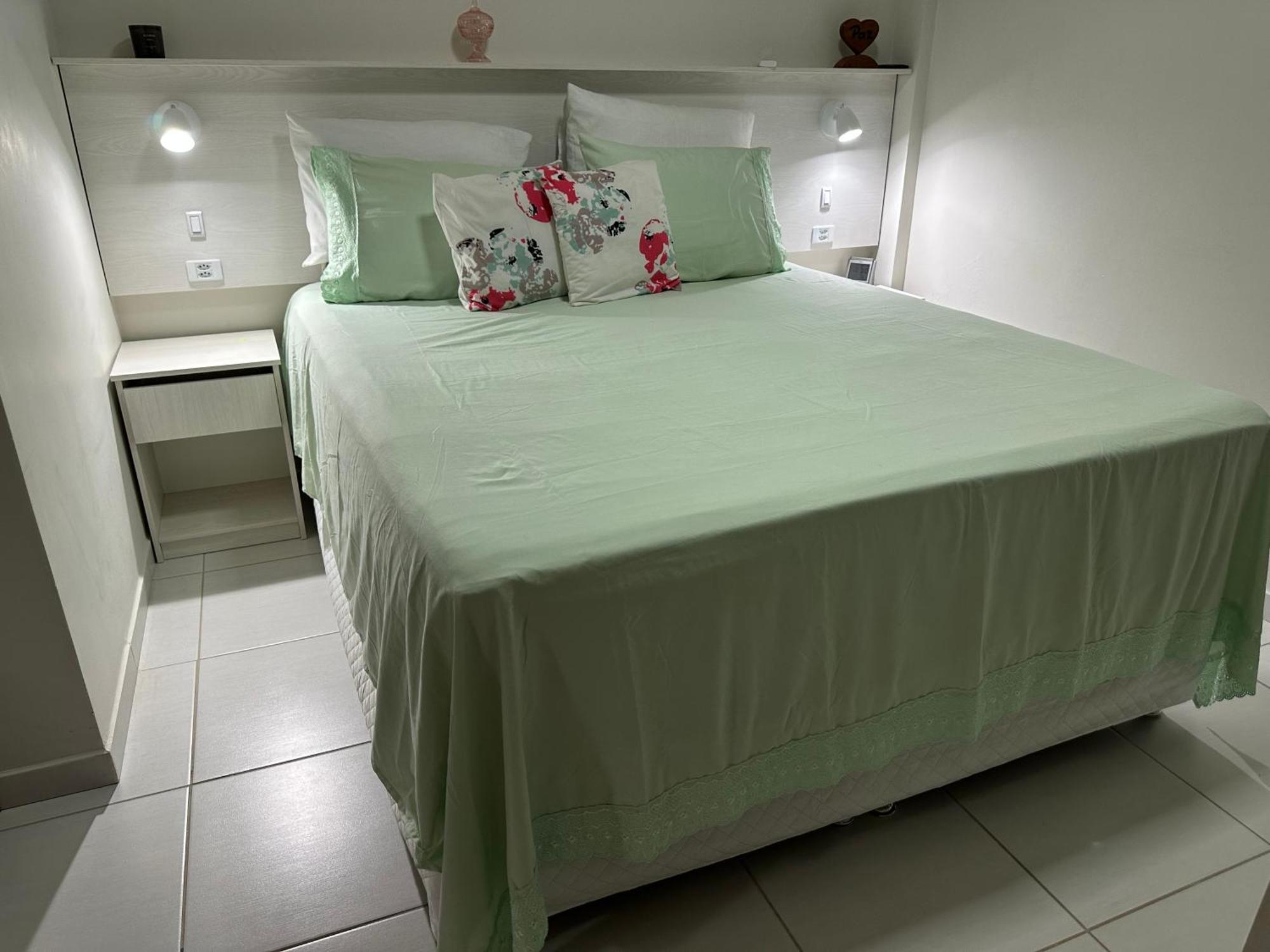 No Atalaia, Poseidon Rua Do Atalho A 700 Metros Da Do Atalaia, Novo Decorado, Varanda, Sala De Estar E Jantar, 02 Suites, 03 Banheiros, Lavanderia, Cozinha, Piscina, Churrasqueira, Salao De Jogos, Vista Parcial Dunas E Mar * Salinópolis